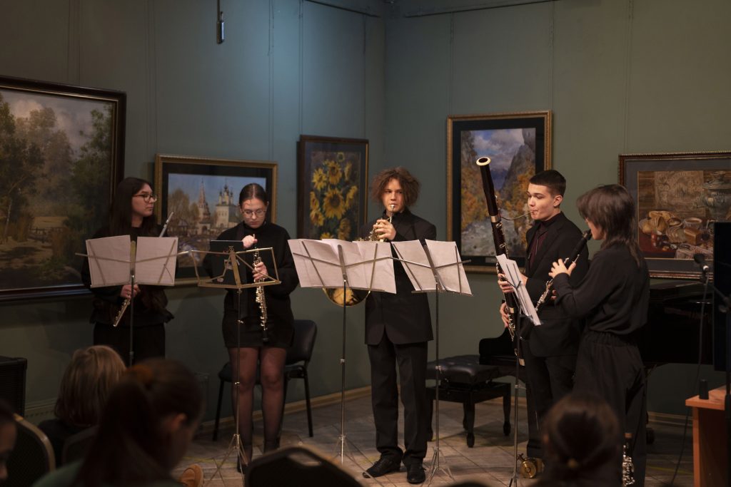 Рисуем музыку! Медиавыставка детских впечатлений